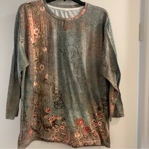 New 2XL women’s quarter length sleeve shirt green & pink garden pattern